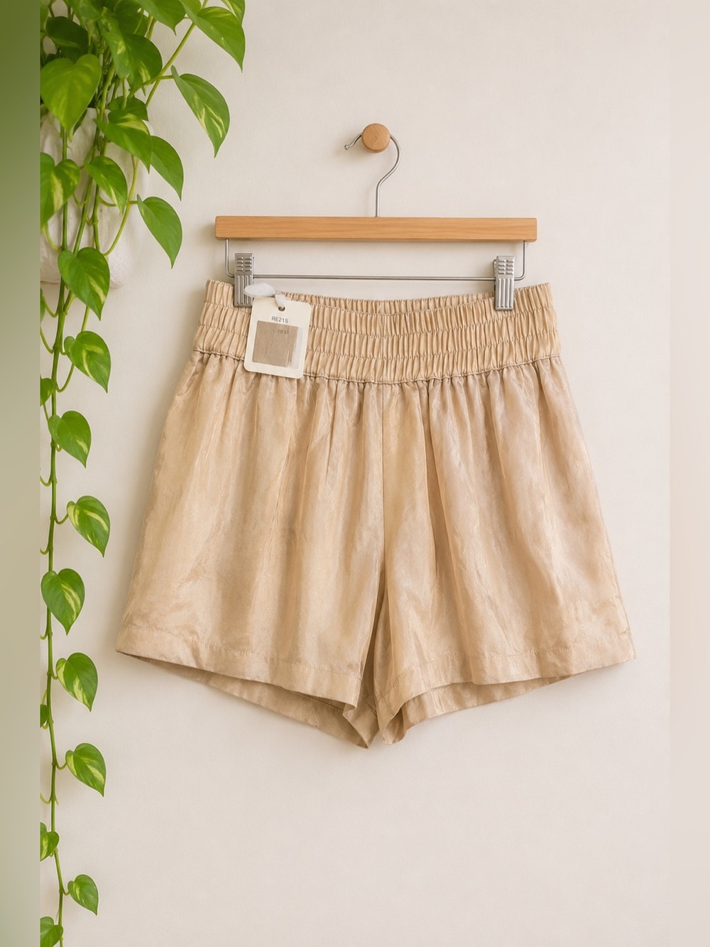 American Vintage Champagne‎ Paperbag Shorts Cupro Vegan Silk XS NWT Mary Pocket